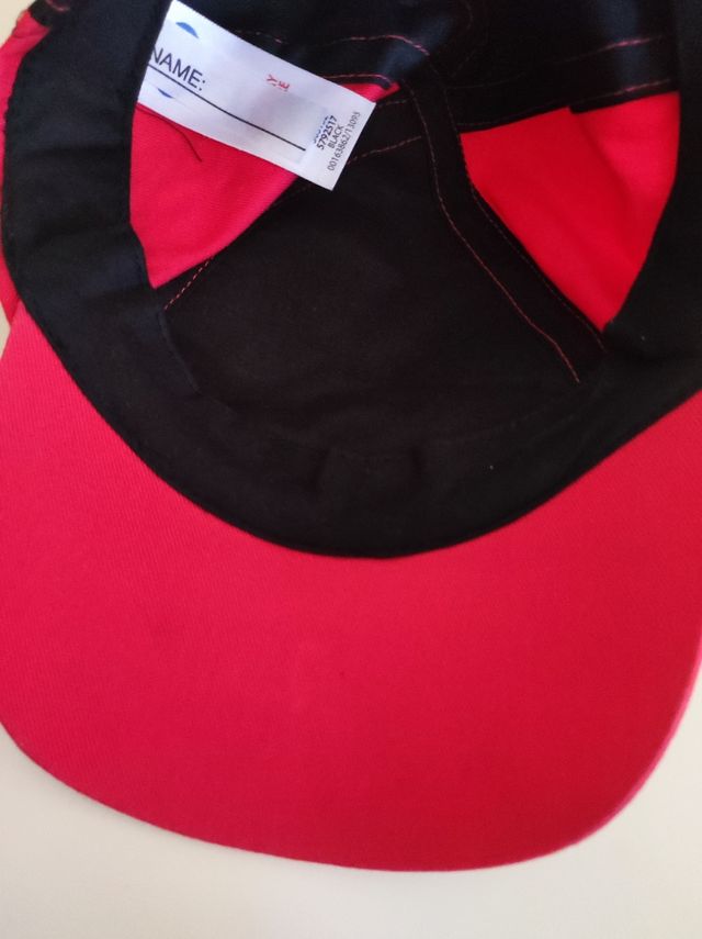 Preciosa Gorra de Rayo McQueen Disney