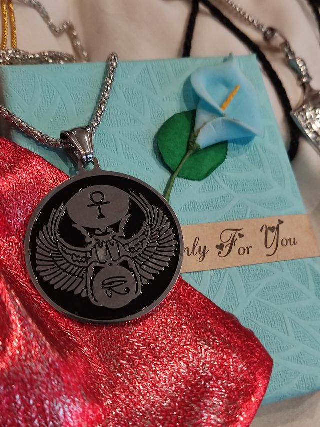 COLGANTE ESCARABAJO ANKH LLAVE DE LA VIDA