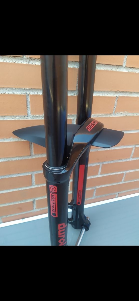 DUROLUX 170mm RC 27,5"  Aire. ENDURO.Suntour Nueva