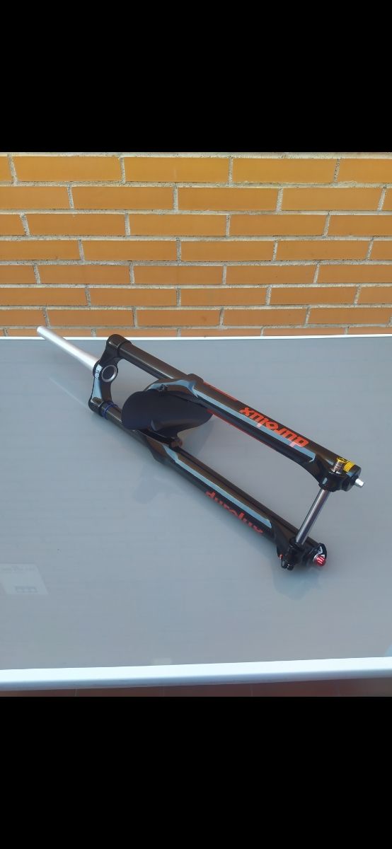 DUROLUX 170mm RC 27,5"  Aire. ENDURO.Suntour Nueva