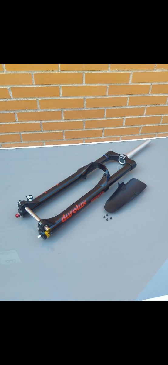 DUROLUX 170mm RC 27,5"  Aire. ENDURO.Suntour Nueva