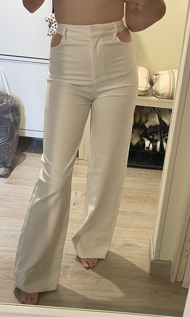 Pantalón largo blanco del Bershka