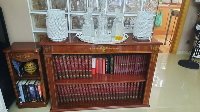 aparador librería antiguo