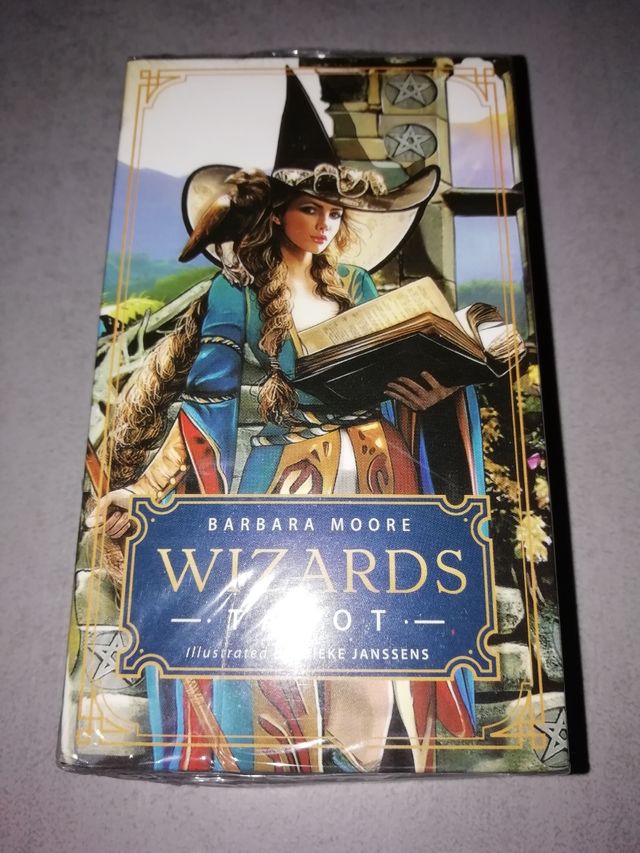 Tarô dos Feiticeiros Selado