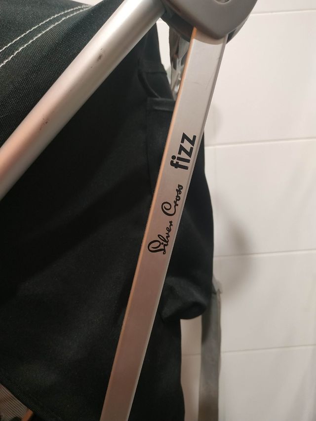 Silla ligera Silver Cross Fizz