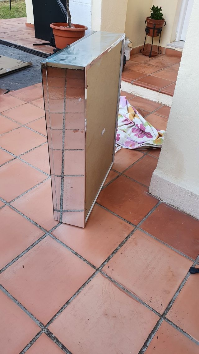 Mueble de espejo baño