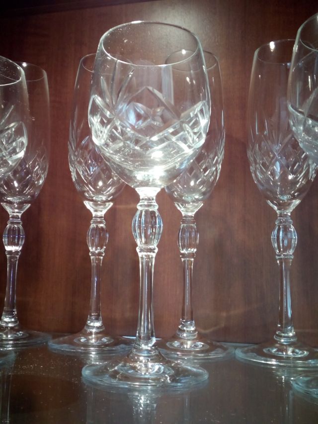 Cristalería tallada a mano