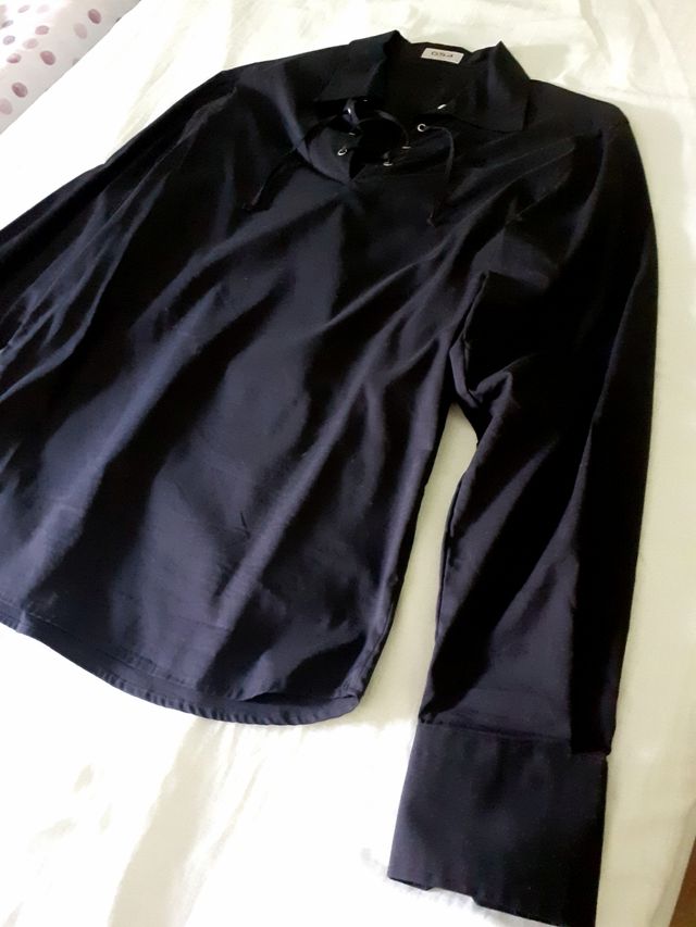 Camisa negra de hombre