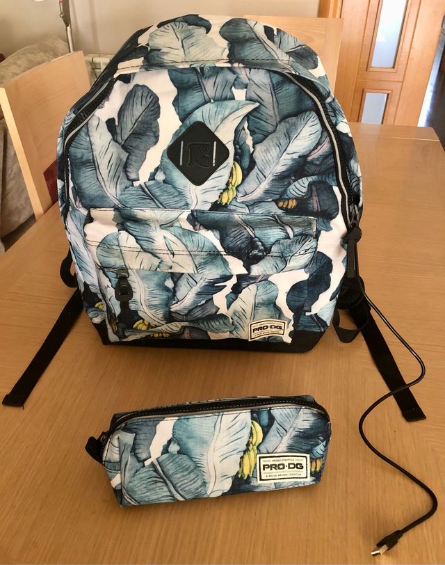 Mochila y estuche Pro-DG
