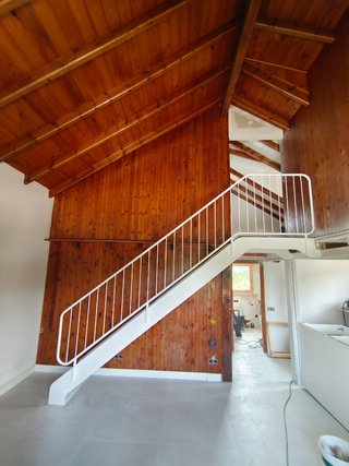 escalera metálica