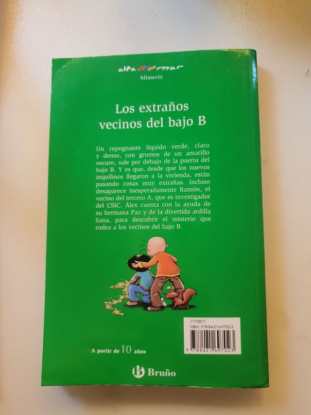 Los extraños vecinos del bajo B