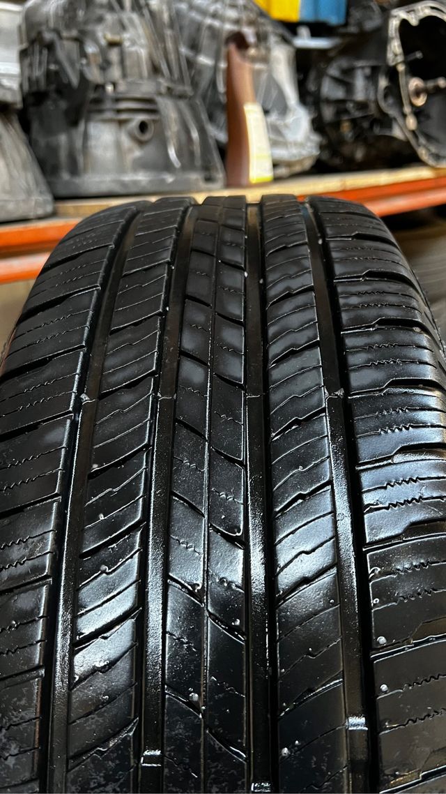 Cubiertas y llantas de Tucson 235/60R16
