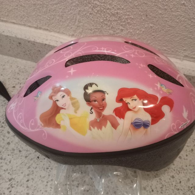 patines talla 25-28 con cascos y protecciones