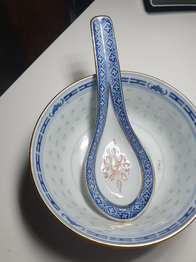 Jingdezhen Linglong de porcelana azul