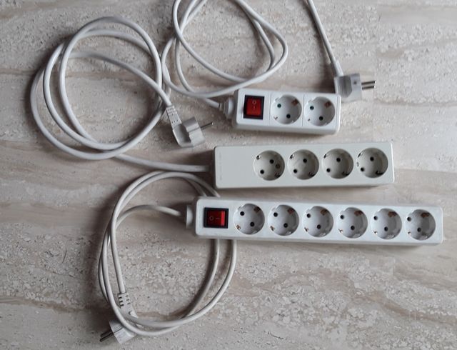 TRES REGLETAS 2, 4, 6 CONEXIONES, LED ON-OF