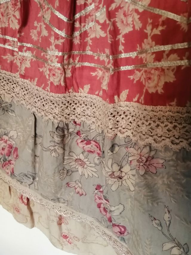 falda larga de volantes