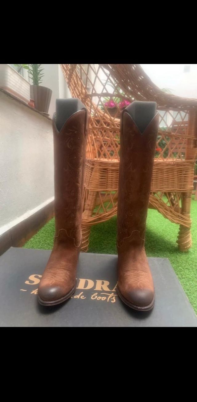 Botas sendra nuevas; talla 37
