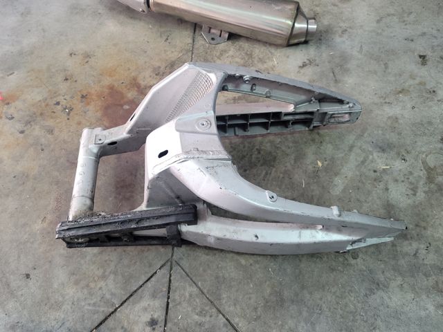 basculante suzuki gsr 600