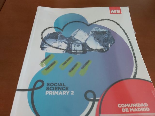 Libro Social Science 2 primaria. Editorial Edelviv