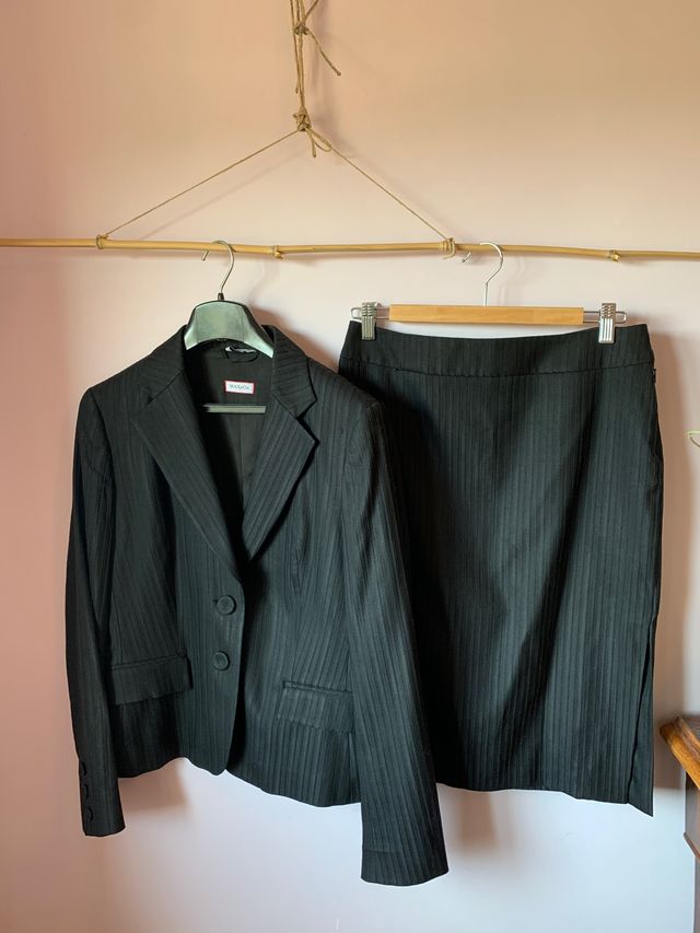 Tailleur con gonna Max&co, nero su nero