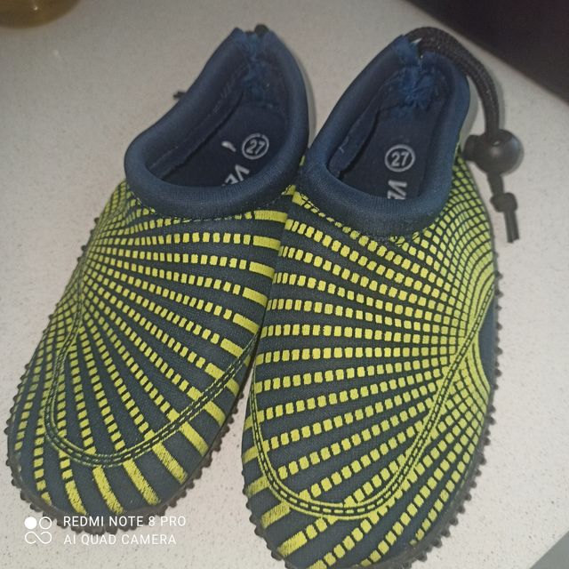 escarpines niño talla 27