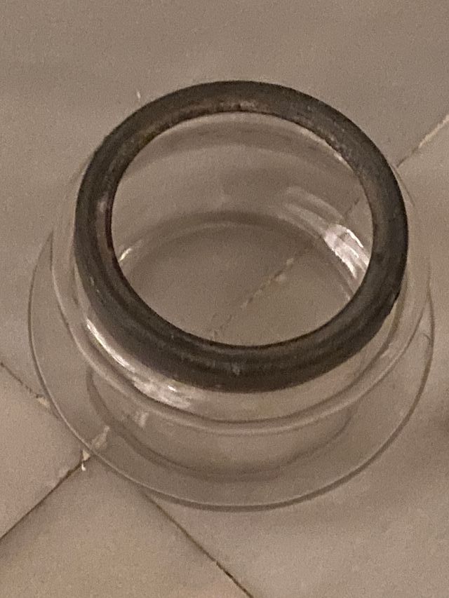 Cuenco antiguo de cristal soplado