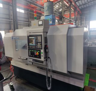 TORNO PARALELO CNC NUEVO CYCLONE FB 2560 CNC FAGOR