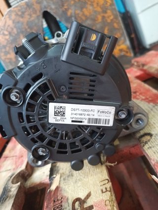 Alternador, motor de arranque y compresor de aire