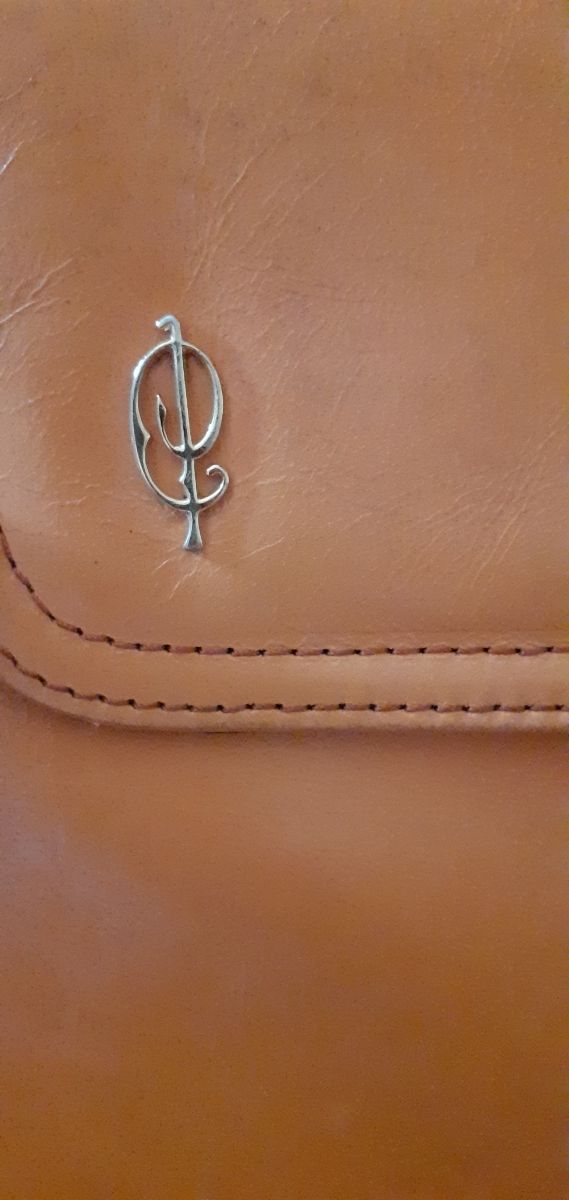 Bolso de piel color naranja diseño de Paolo Design