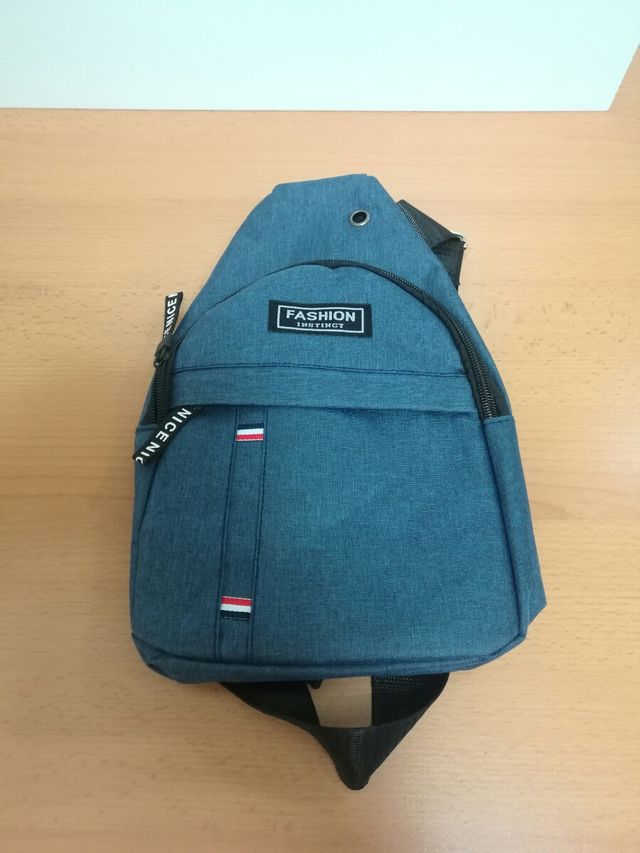 BOLSO DE PECHO TIPO BANDOLERA (NUEVO)