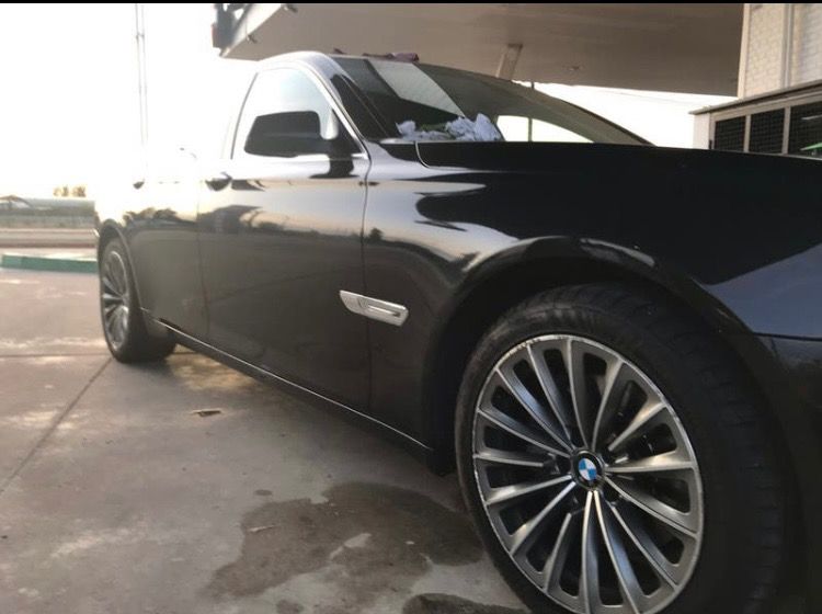 BMW Serie 7 2009 - foto 1