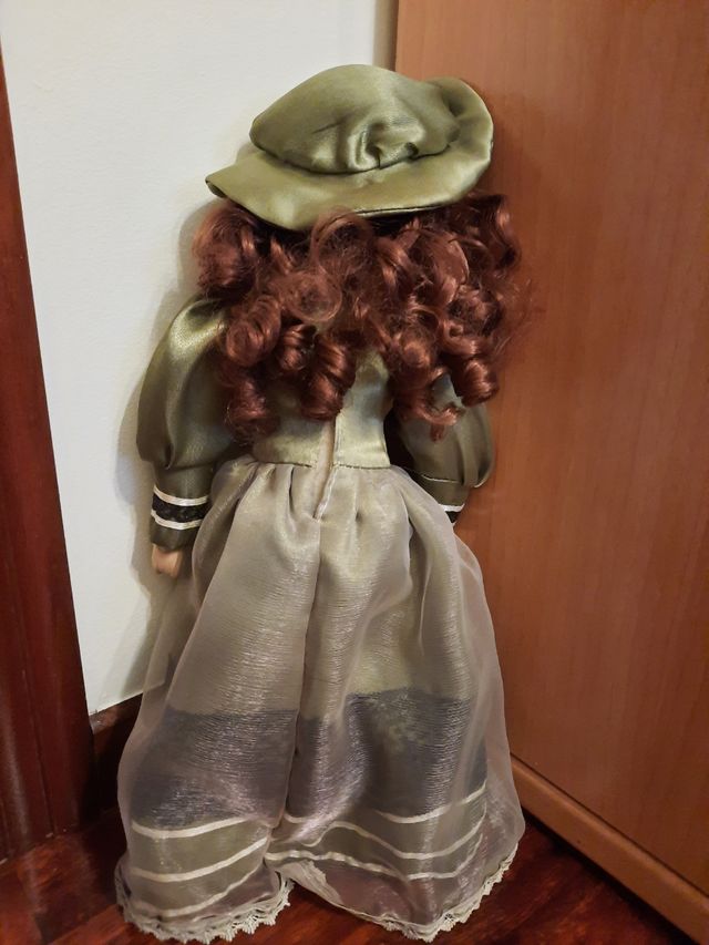 Muñeca porcelana 40 cm