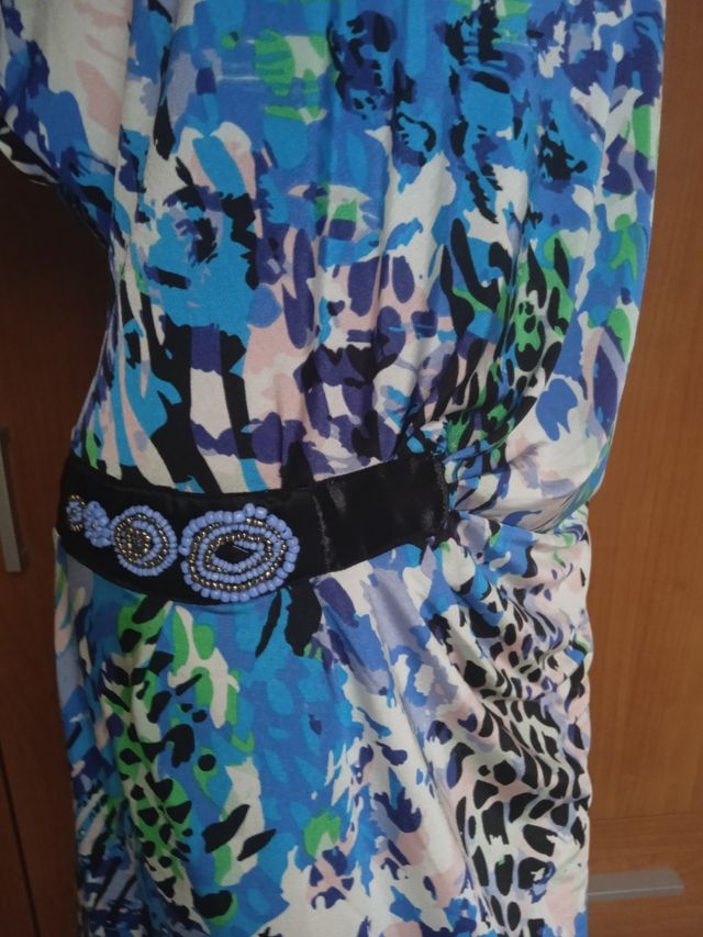 VESTIDOS 2 POR 4 € T/M. L.