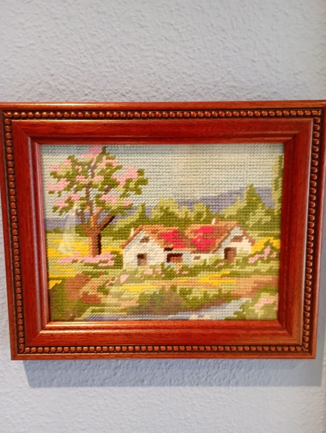Cuadros de petit point.