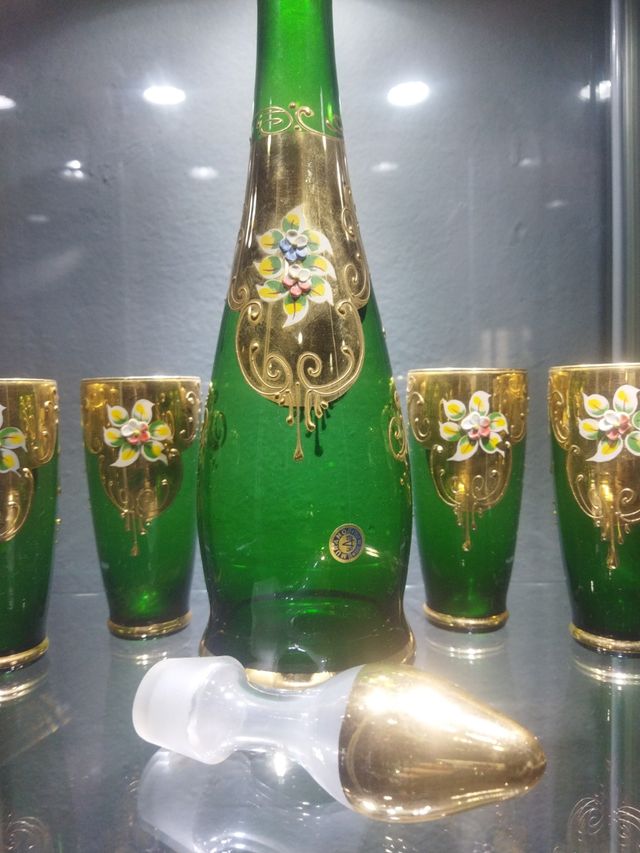 Juego botella y vasos Murano  pintado a mano