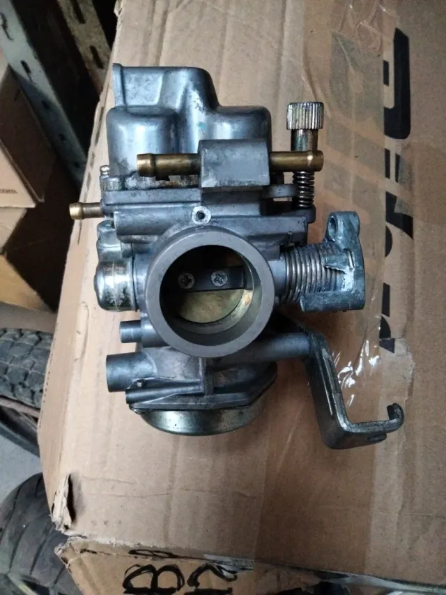 siniestro honda cbr125r/05