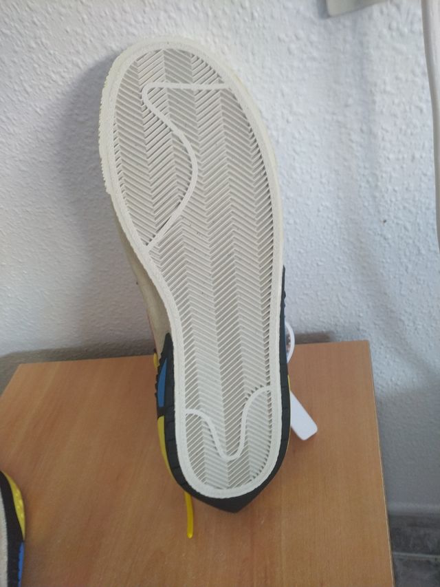 Nike blazer low'77 x off-white university red