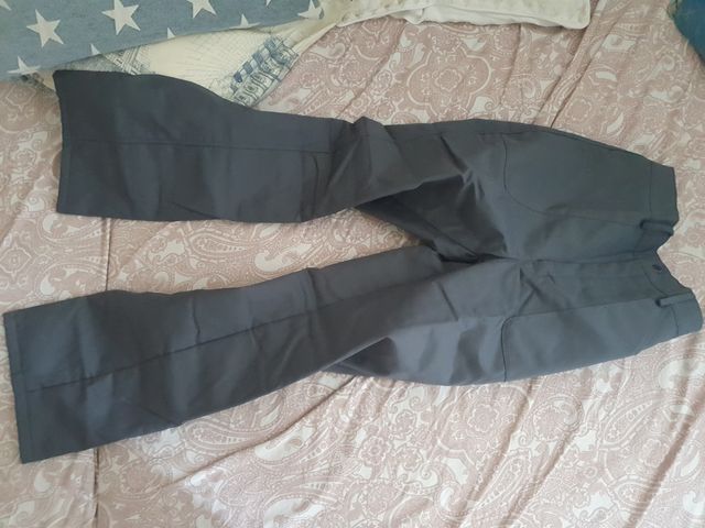 2 pantalones largos NUEVO a estrenar