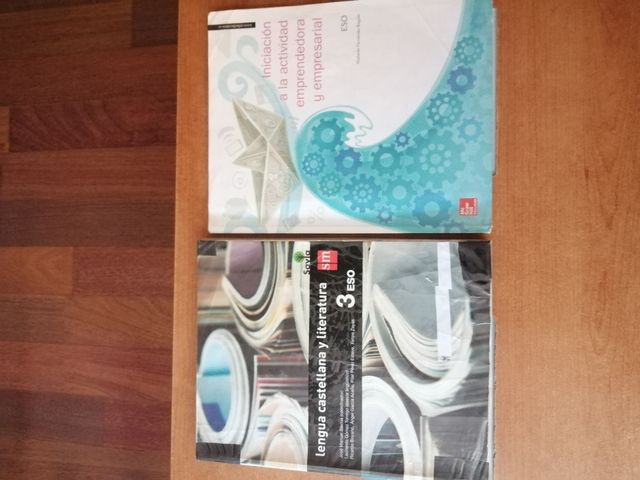 vendo libros 3 de la ESO.