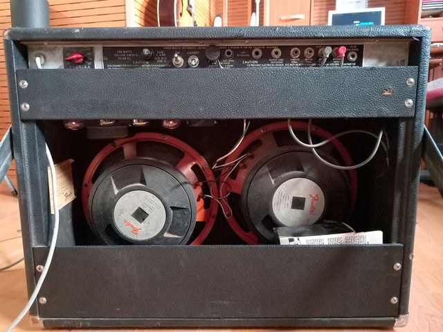 Amplificador de guitarra Fender Twin Reverb