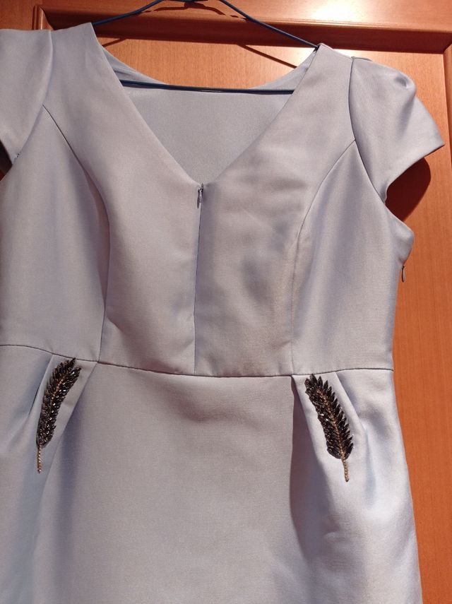 vestido,usado en una boda recién de tintoreria.