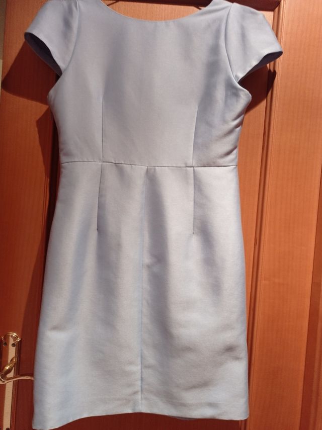 vestido,usado en una boda recién de tintoreria.