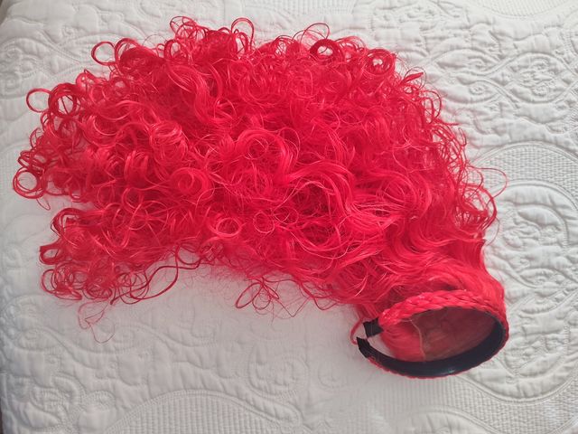 Peluca diadema de pelo largo rojo rizado