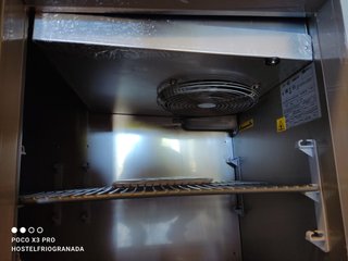 mesa fria de 2 puertas de 1.5m