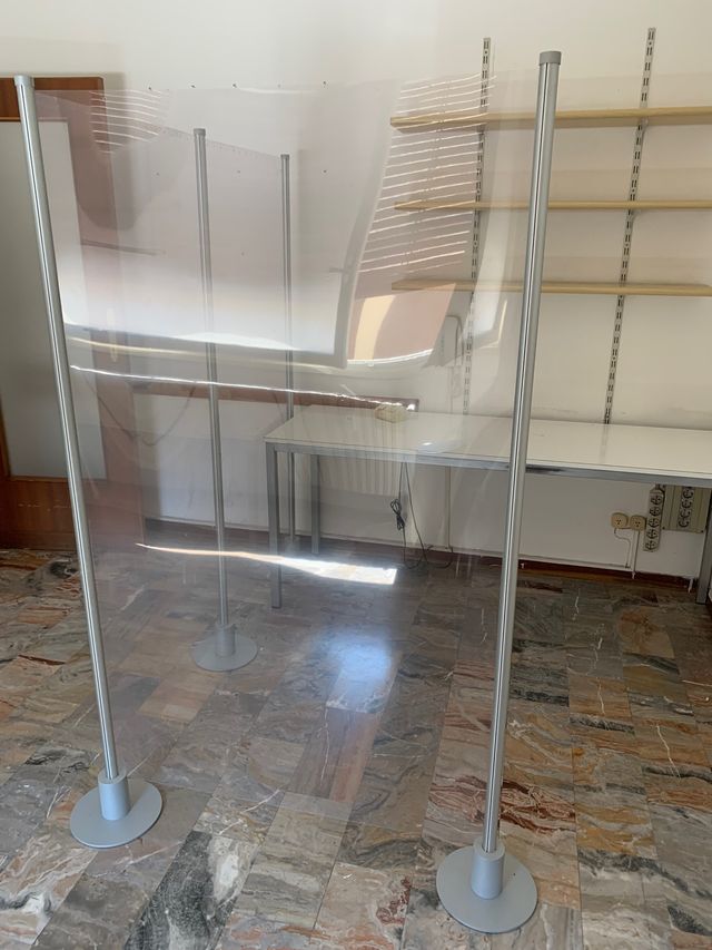Barriera anti covid per scrivania plexiglass