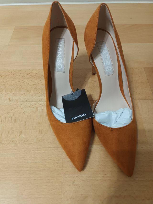 ZAPATOS MARRON TACON SIN ESTRENAR MANGO