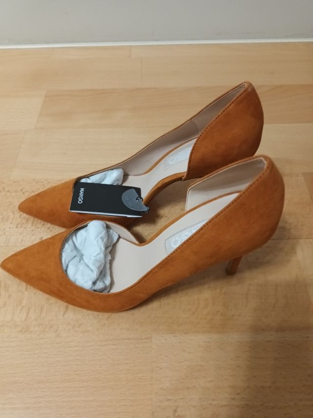 ZAPATOS MARRON TACON SIN ESTRENAR MANGO