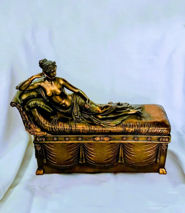 Escultura de Bronce Figura Pauline Bonaparte 