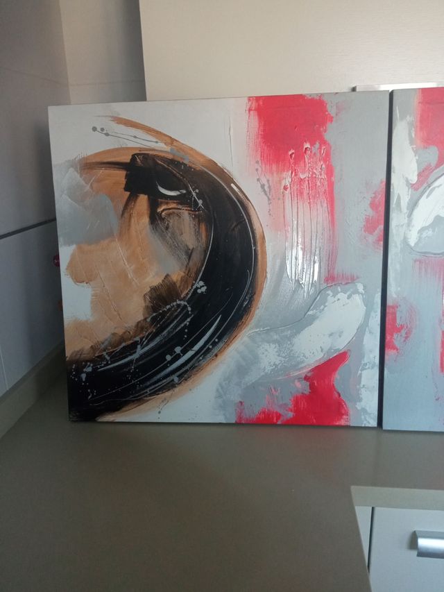 dos cuadros modernos