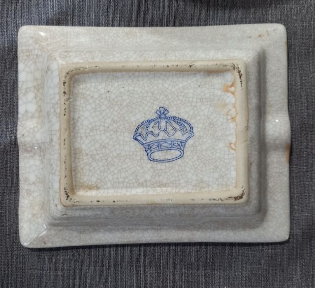 Conjunto de cerámica antiguo